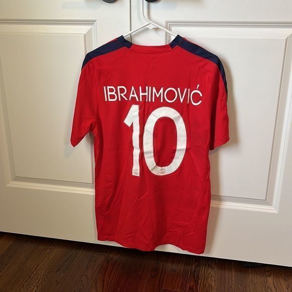 NIKE PSG‎ Zlatan Ibrahimovic Kit - Picture 3 of 5